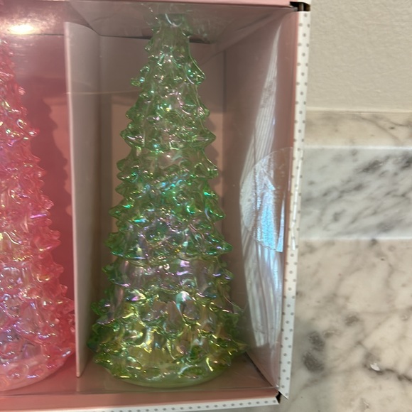 Cupcakes & Cashmere Pastel LIGHT UP Led Christmas Trees 7" - Picture 5 of 6
